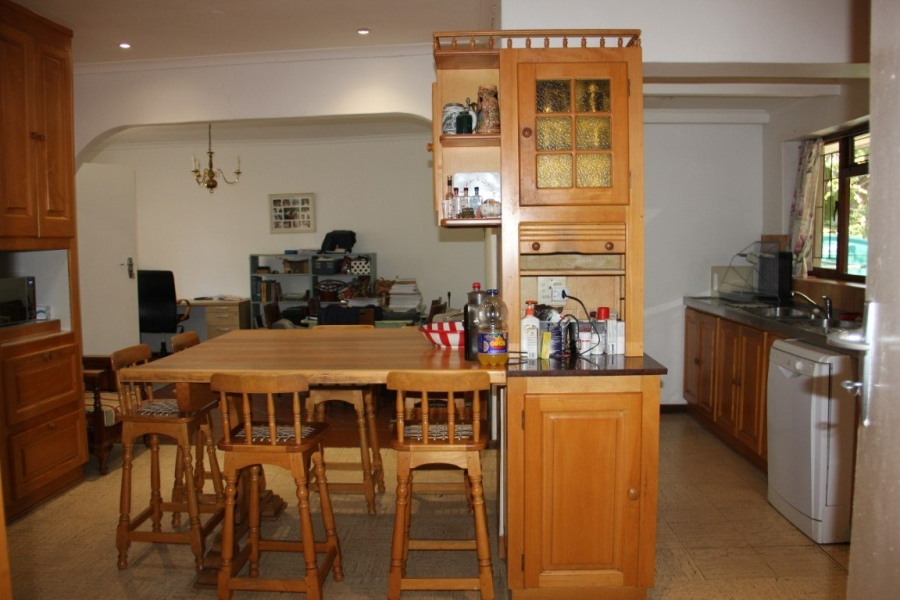To Let 3 Bedroom Property for Rent in Golden Acre Western Cape